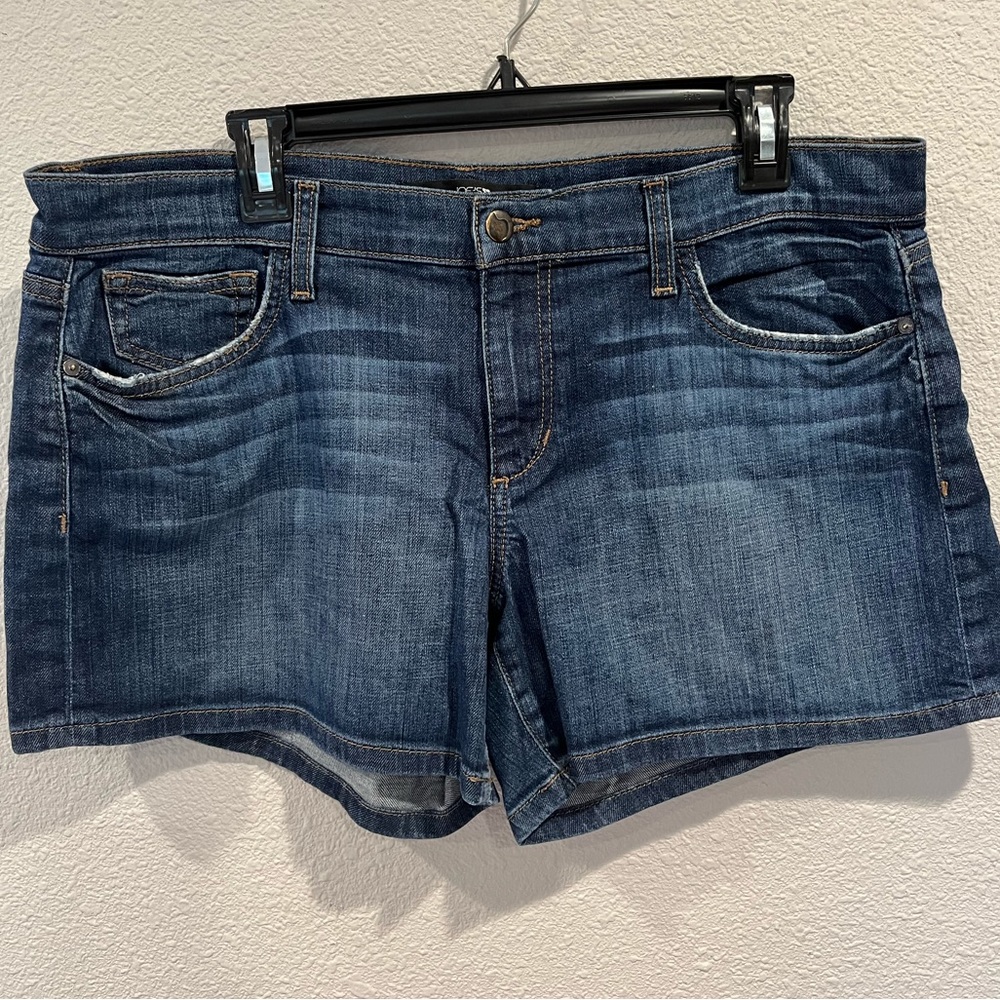 Joes jean shorts. Size 32.